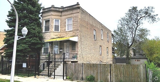 Building Photo - 913 N Lawndale Ave Rental