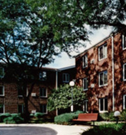 Colonial House - Colonial House Apartments