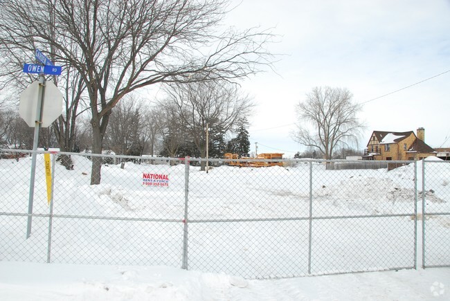 Primary Photo - Heritage Senior Living Rental