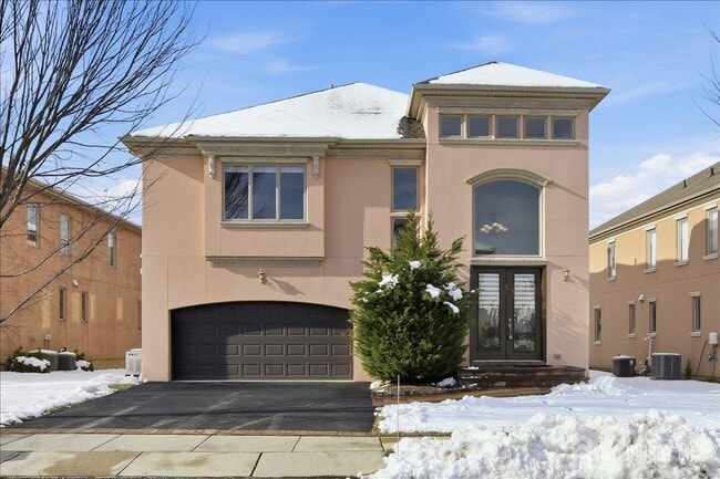 Building Photo - 86 Davinci Dr