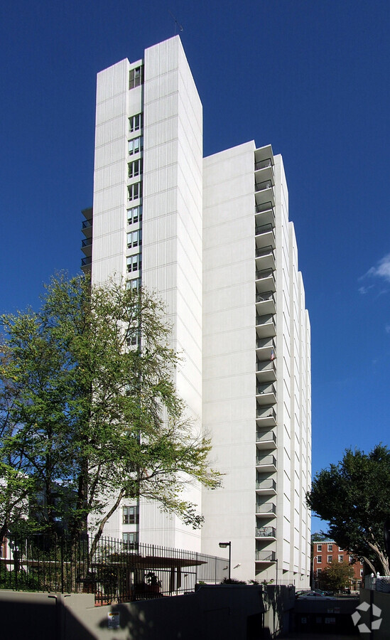 View from the southwest - Casa Farnese Apartments