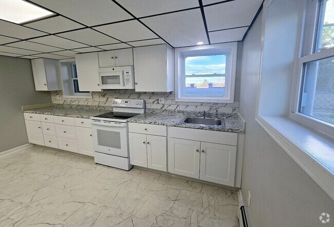 Building Photo - 250 Northern Blvd Rental