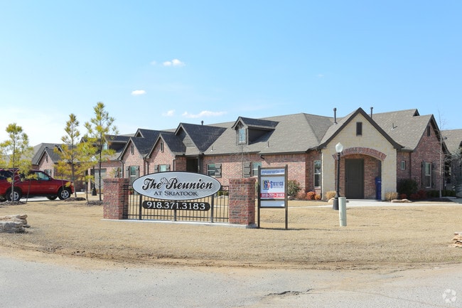 Building Photo - The Reunion at Skiatook Rental