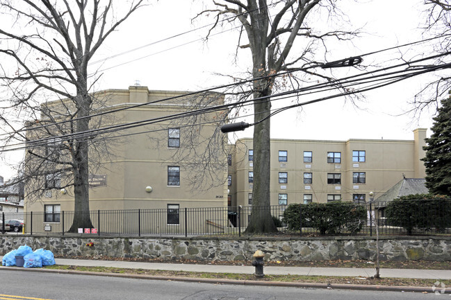 Hallets Cove Senior Citizen Residence 62+ - Hallets Cove Senior Citizen Residence 62+ Apartments