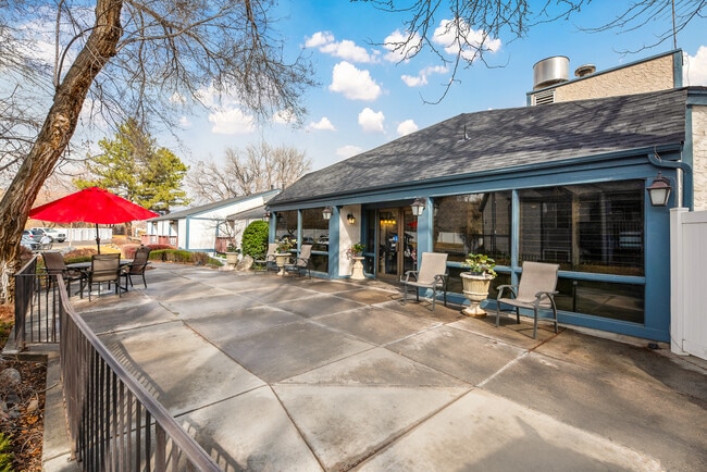 Photo - Cove Point Retirement - Independent Living Apartments