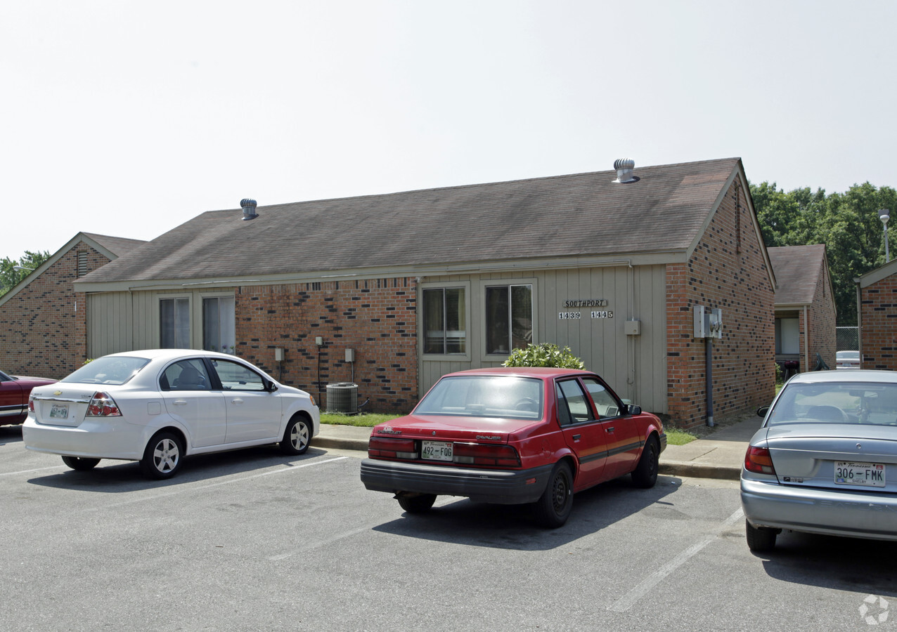 Photo - Wesley Graceland Gardens Apartments