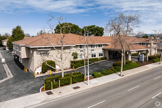 2 Bedrooms Senior Living near Chapman Global Medical Center in