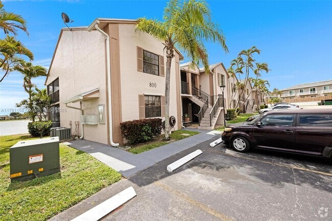 Building Photo - 800 Independence Dr Rental