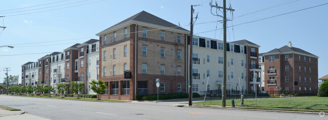 Phoebus Square - Phoebus Square Apartments