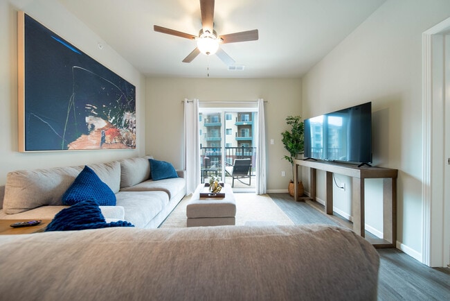 Building Photo - Crescent Falls Rental