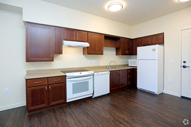 TRADITIONS AT COLORADO SPRINGS Apartments - Colorado Springs, Colorado ...