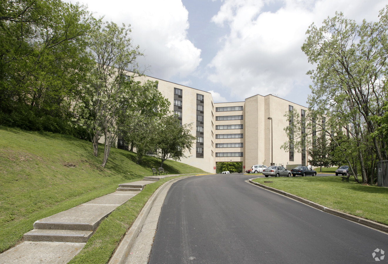 Hickory Hollow Towers - Hickory Hollow Towers Apartments