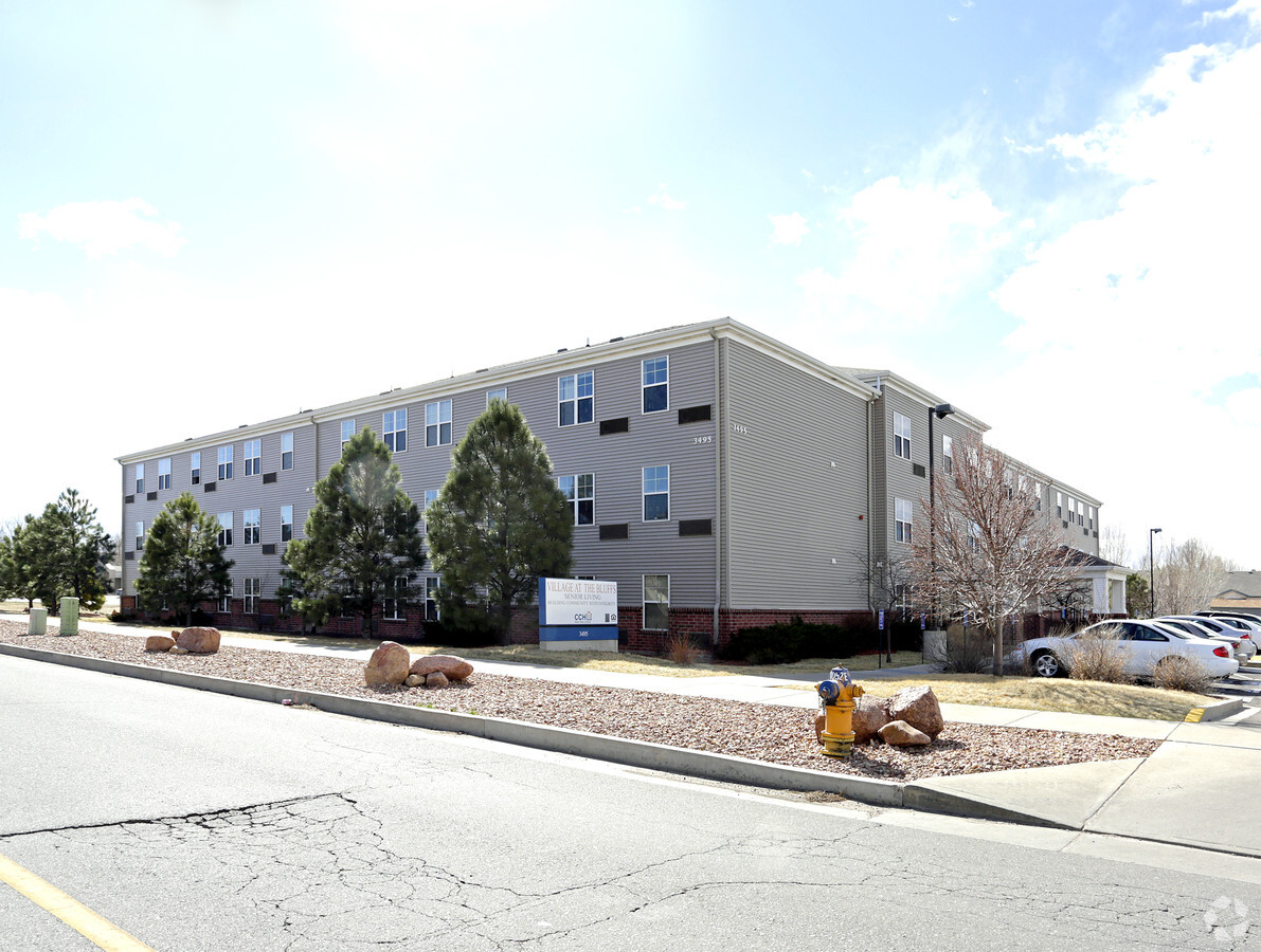 Photo - Village At The Bluffs Apartments