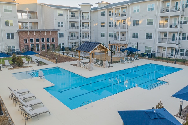 Sage Highland Creek 55+ Active Adult - Sage Highland Creek 55+ Active Adult Apartments