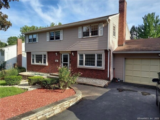 Photo - 98 Kirkwood Rd Rental