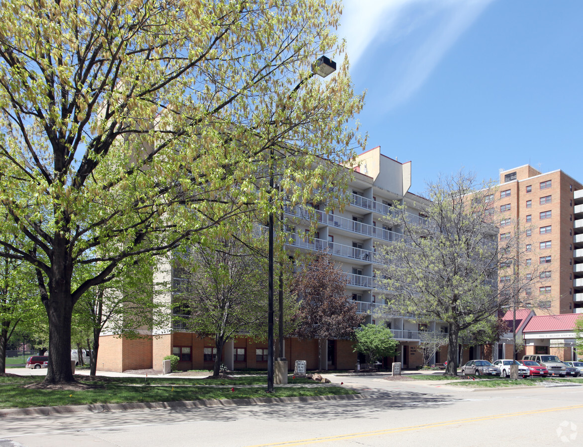 Photo - Paul E. Belcher South Apartments