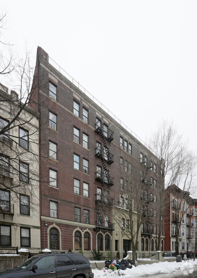 Building Photo - 1040 Park Pl Rental