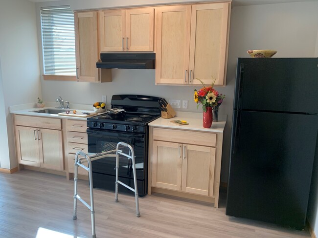 Building Photo - Mercy Rosa Franklin Place Rental