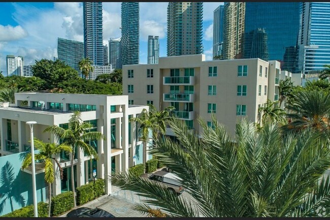 Building Photo - 1550 Brickell Ave Rental