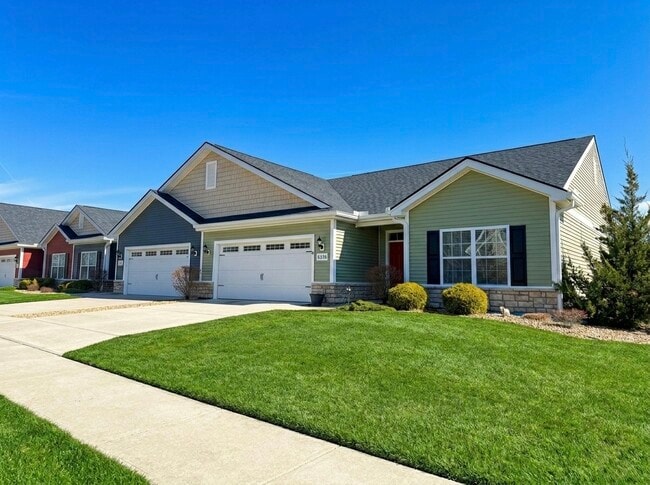 Building Photo - The Villages of Burlington