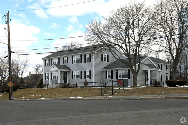 Primary Photo - 14 Birchcrest St Rental