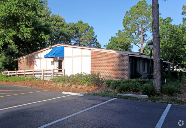 Building Photo - Holiday Lake Ridge Village Rental