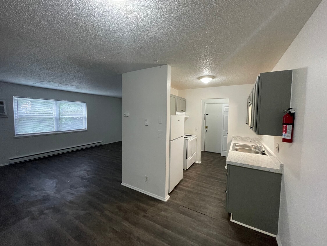 Floor Plan - 2 Bed 2 Bath Apt.