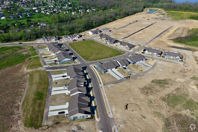 Building Photo - Fairway Collection