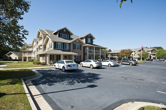 Building Photo - Holiday Pinegate Rental