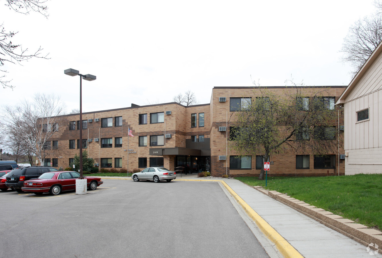 Photo - Westonka Estates Apartments