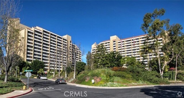 Building Photo - 24055 Paseo Del Lago Rental