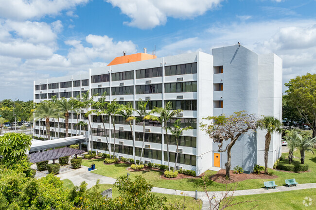 Building Photo - South Miami Plaza Rental