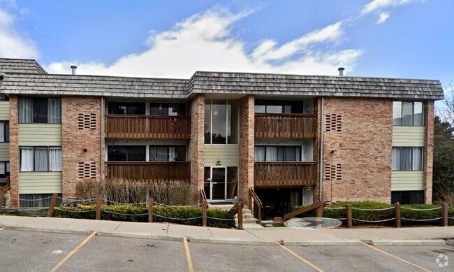 Building Photo - 2140 Pauline Blvd Rental