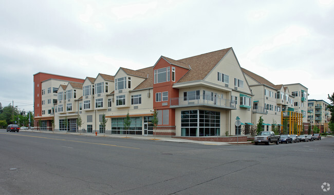 Russellville Center - Russellville Center Apartments