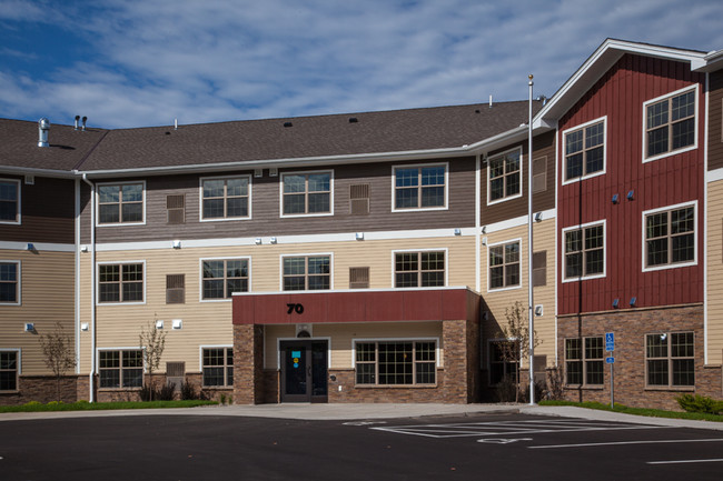 Piccadilly Square 62+ Senior Living - Piccadilly Square 62+ Senior Living Apartments