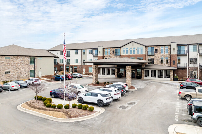 Building Photo - The Oaks at Algonquin Rental