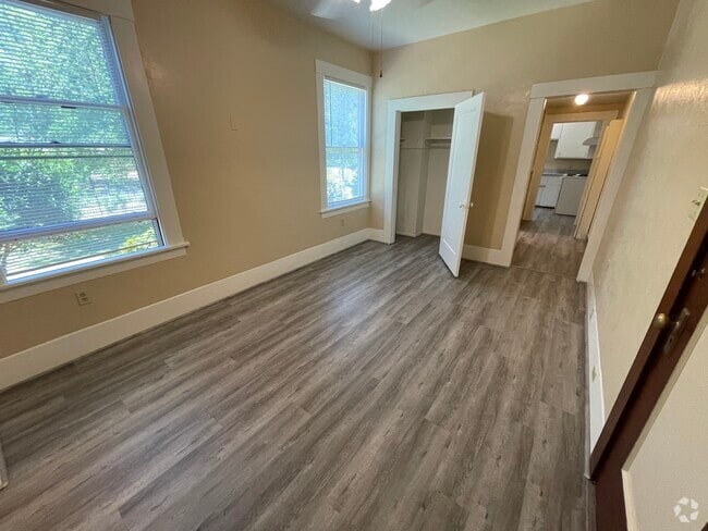 Building Photo - Fairhaven Estates Rental