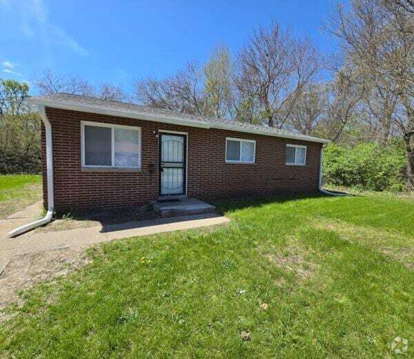 Building Photo - 928 Hobart St Rental