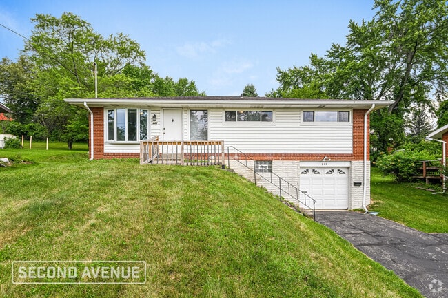 Building Photo - 642 Garden City Dr Rental