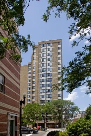 Primary Photo - Quincy Tower Apartments