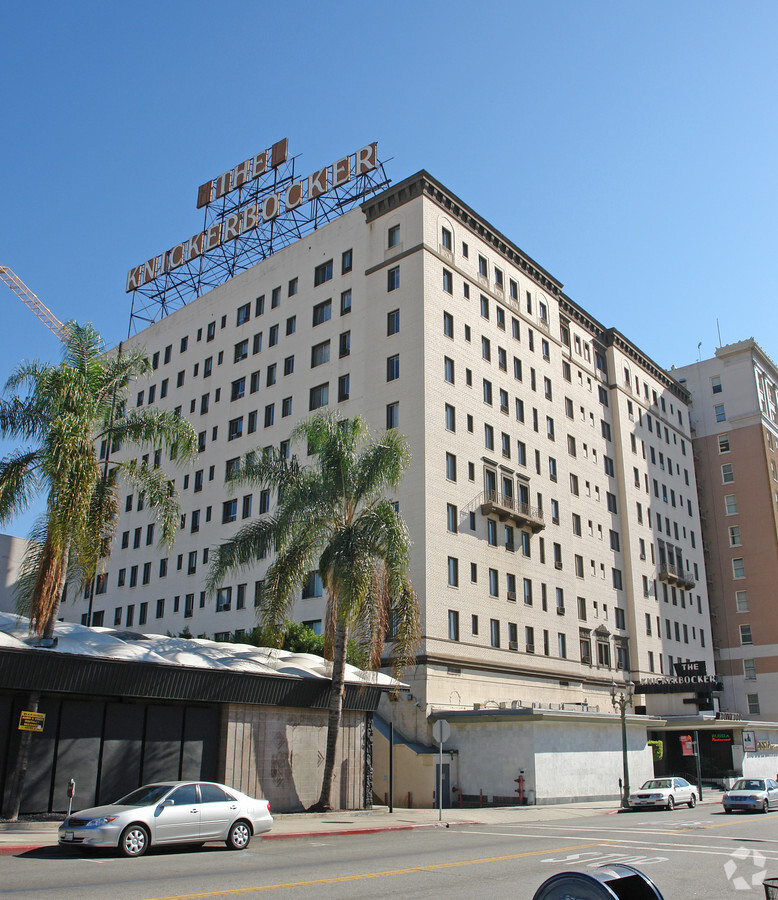 Photo - Hollywood Knickerbocker Apartments