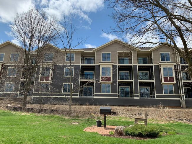 Prairie Brook Apartments - Oregon, Wisconsin - 15 units available | After55