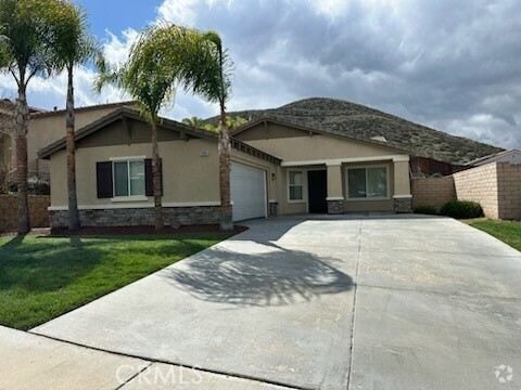 Building Photo - 23393 Cheyenne Canyon Dr Rental