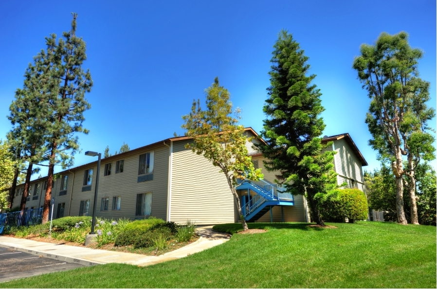 Photo - Triangle Terrace Apartments