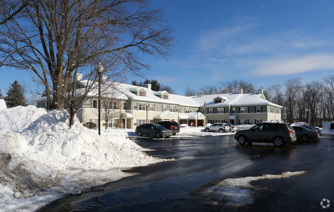 Photo - Highland Square Apartments