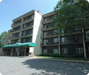 Primary Photo - Central Park Rental