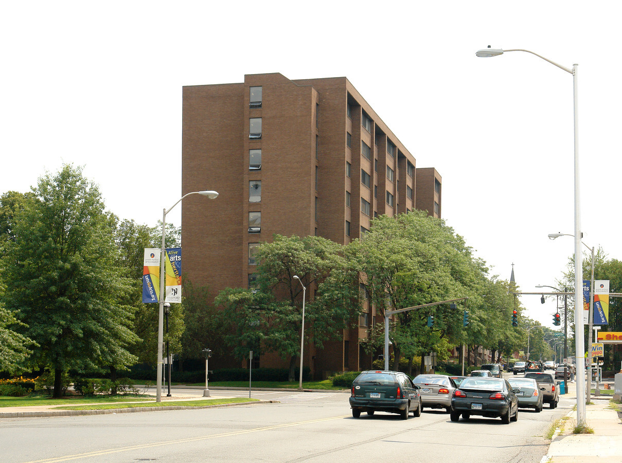 Capitol Towers - Capitol Towers Apartments