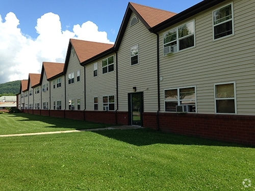 Primary Photo - Exeter Senior Apartments