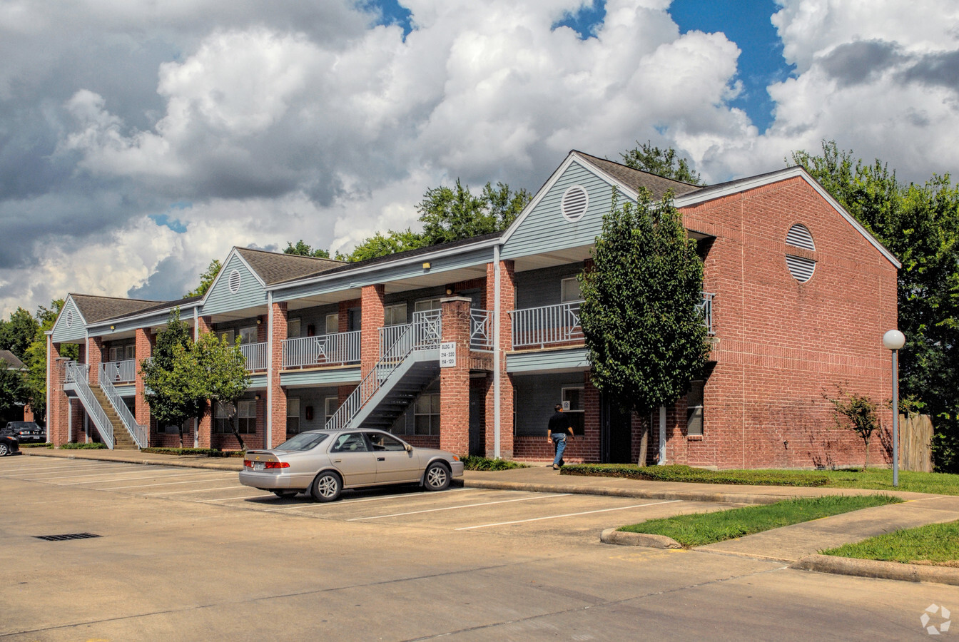 Lighthouse Living Center I - Lighthouse Living Center I Apartments