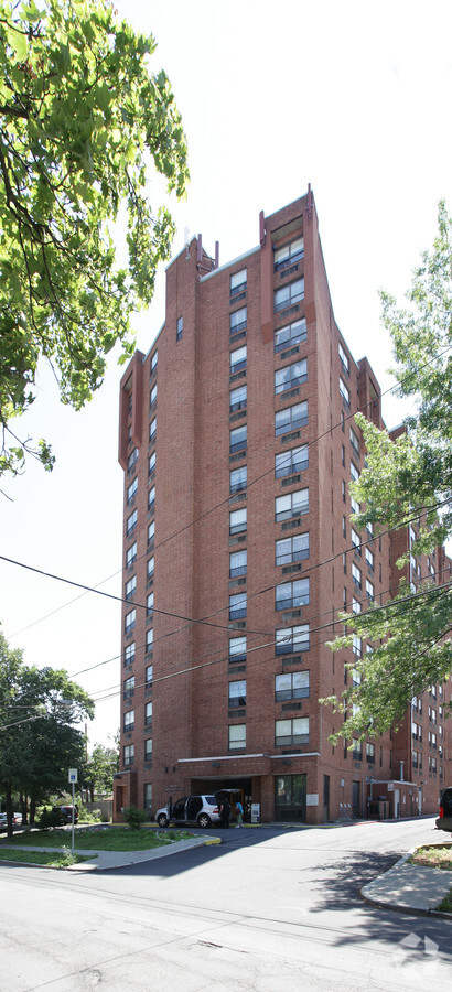 Photo - B'nai B'rith Parkview Apartments